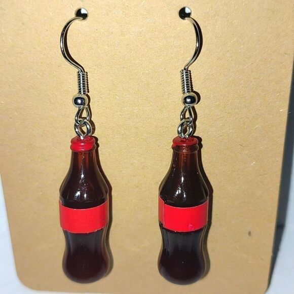 Hand crafted pop bottle dangle earrings - Picture 1 of 5